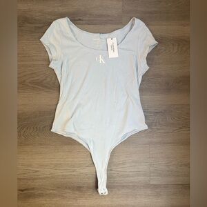 *NWT* Calvin Klein Jeans Baby Blue Round Neck Bodysuit Size XL